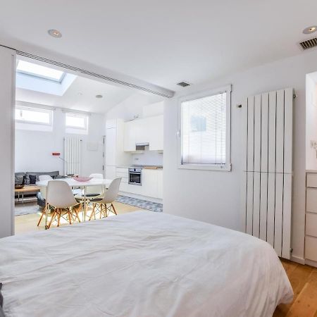 Apartamento De Diseno De Lujo En Lavapies Alquiler Temporal Madrid Eksteriør bilde