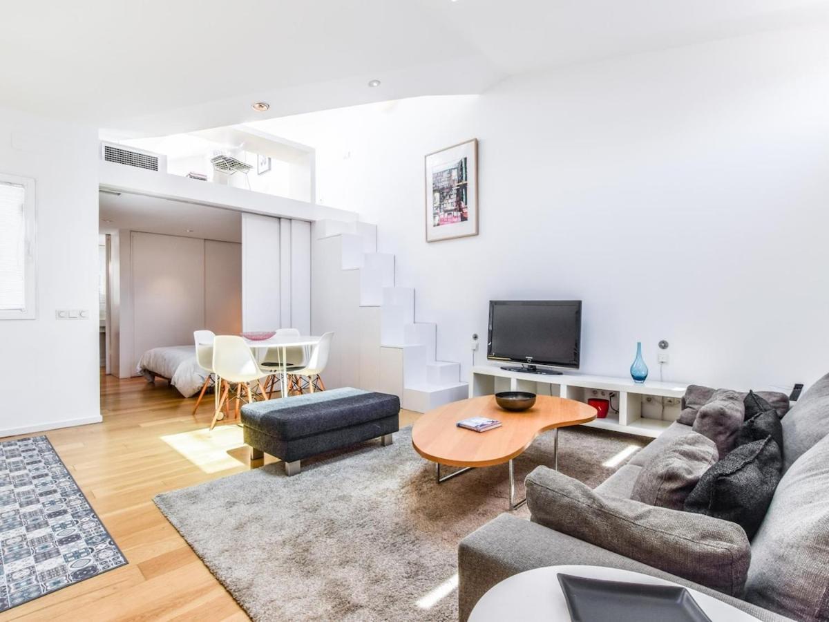 Apartamento De Diseno De Lujo En Lavapies Alquiler Temporal Madrid Eksteriør bilde