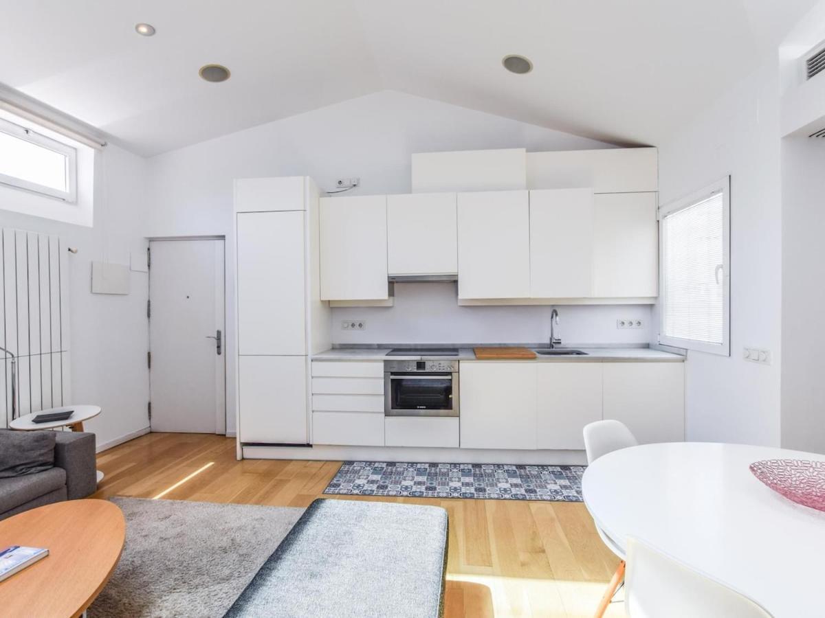 Apartamento De Diseno De Lujo En Lavapies Alquiler Temporal Madrid Eksteriør bilde