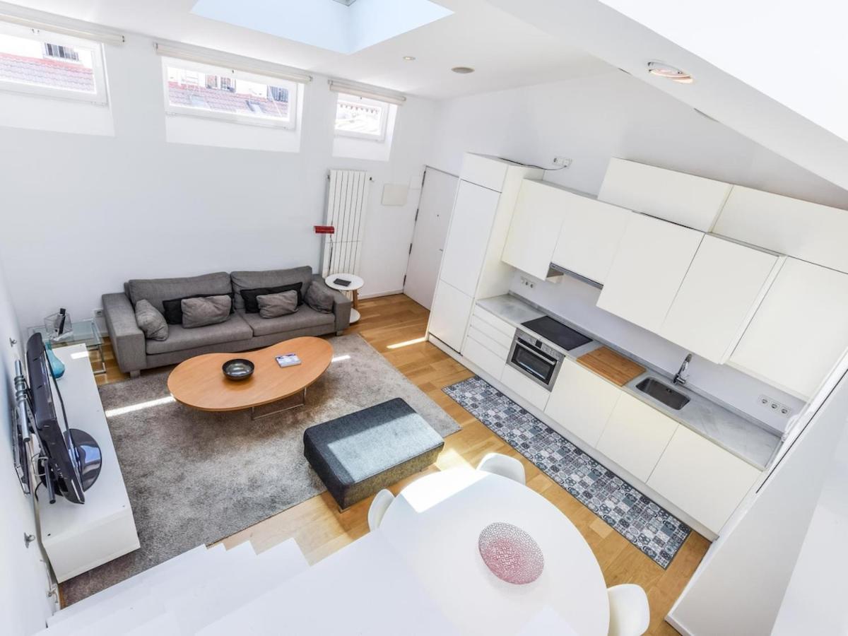 Apartamento De Diseno De Lujo En Lavapies Alquiler Temporal Madrid Eksteriør bilde